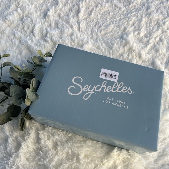 Seychelles, floodplain suede black bootie, size 6 - Picture 16 of 16